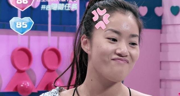 因为不少女明星的盛世美颜都是“妆”出来的,素颜后的她们都一言难尽