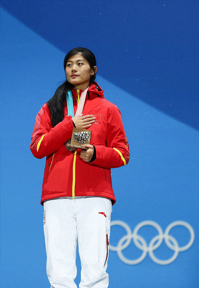 00后争金夺银90后壮心不已盘点冬奥会4位逐梦奖牌的中国老将