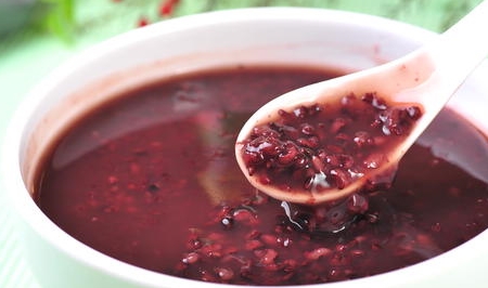 虾皮|孩子早餐建议按这5种搭配吃,简单又营养,春季至少长高5厘米