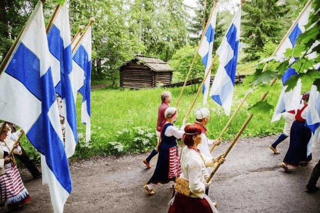 来到芬兰必须参加一次的盛大节日——仲夏节
