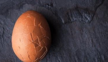 因为|坐月子不能洗头洗澡？“中国式坐月子”，让多少女性苦不堪言