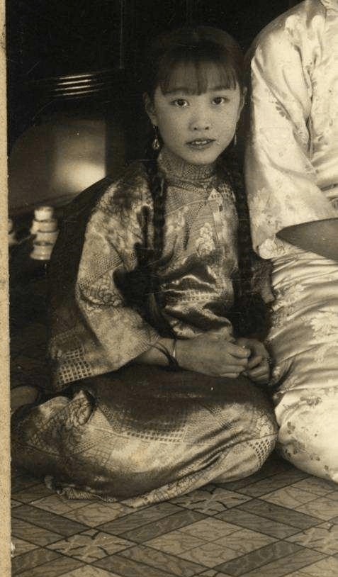 而溥仪最小的妹妹韫欢,笼罩在她头上的绰号委实不少.