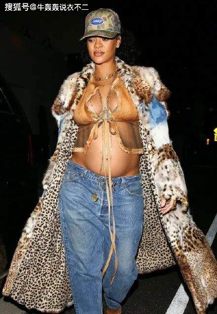 垫肩 春天约会、工作如何穿:玄彬孙艺珍官宣结婚,照片穿搭被扒