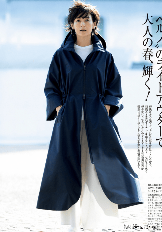 风衣 早春40岁女人别穿得太老气,学日本博主这样穿搭,时髦又有女人味