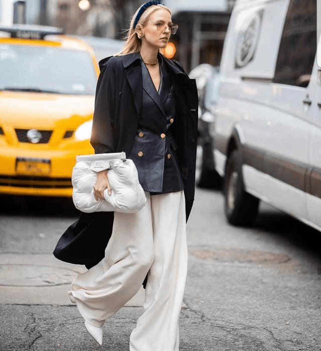 颜色 姚明女儿近照曝光，11岁身高超1米8，腿长惊艳人站姿好挺拔