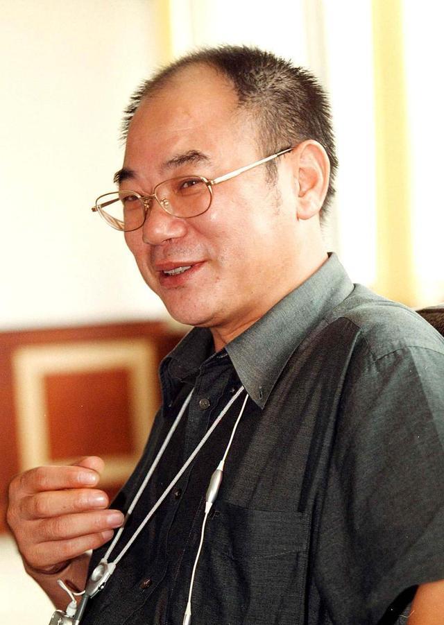 "山寨机"玩完套现8亿走人,再创业至今亏24亿,身价却升至130亿_易贤忠