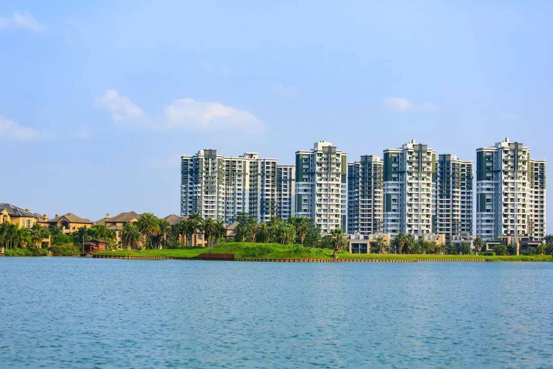 【《迪茵湖小镇》】售楼热线!项目位置!图文解析!