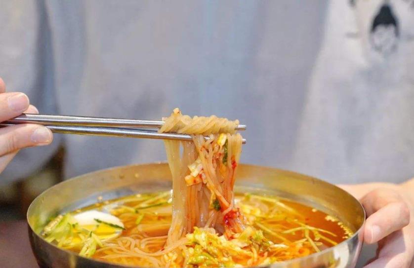 猫爱吃面条怎么办 85a581219efa41399f387091cfa54e26.jpeg