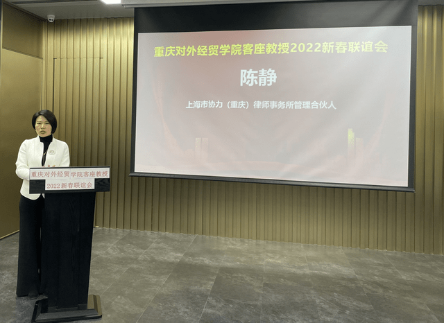 周媛律师从西南政法大学毕业从事律师工作,今年已是第十五个年头,去年