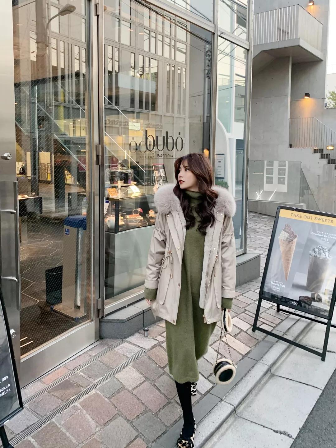 冬日 色彩美学!拒绝沉闷,冬日时髦穿搭有术