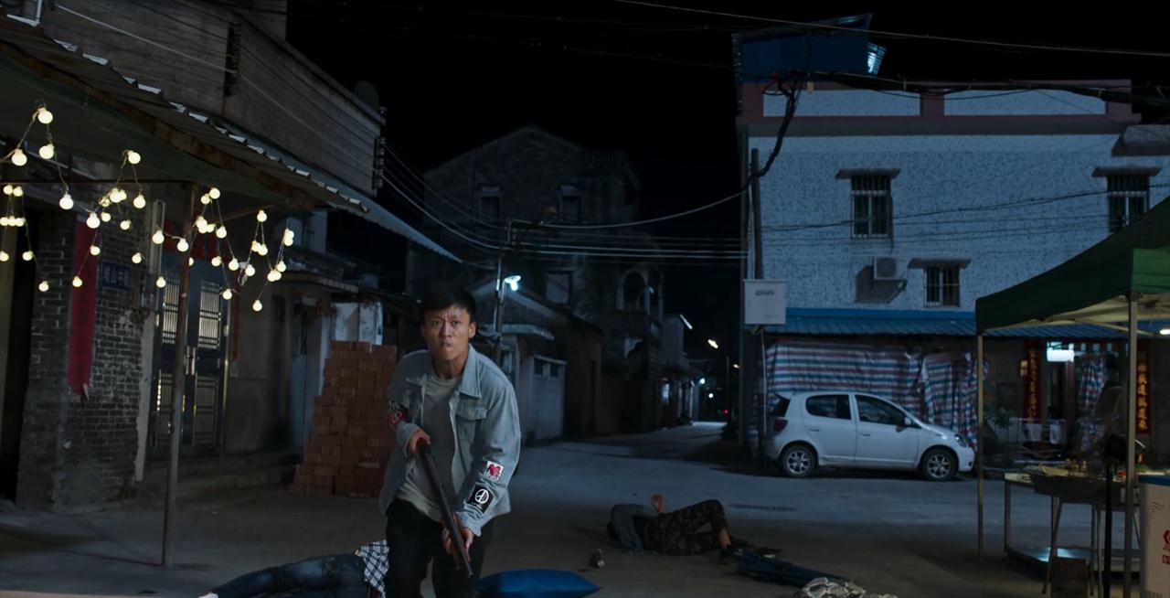 马雯|《破冰行动》剧情频现漏洞，即使导演辩解，其观点也站不住脚