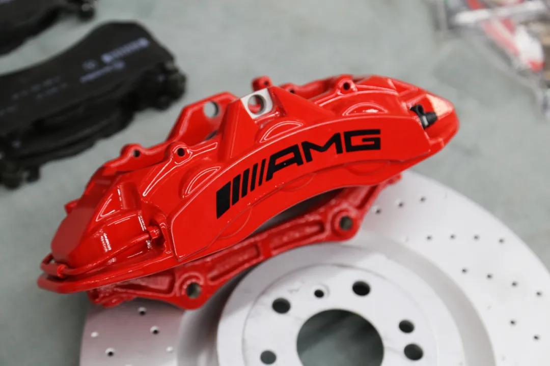 奔驰gle升级gle63包围 21寸轮毂 amg刹车卡钳 内饰板带氛围灯 全车