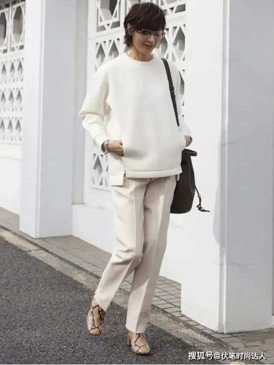 富冈 中年女人别轻易服老！跟富冈佳子学简约搭配，优雅大气特年轻