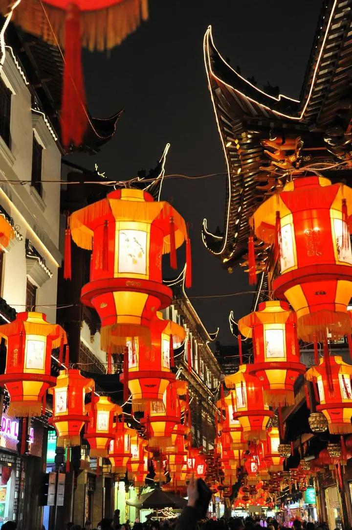 元宵节为什么要燃灯_冬奥风元宵节灯笼_今天元宵节_污染