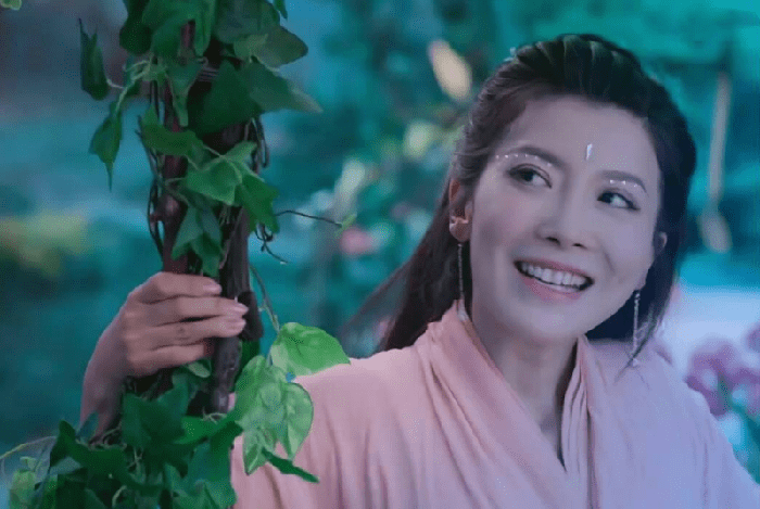 又有些庆幸吧,若是榟芬嫁给了太微,那么她跟洛霖师兄还是有可能的