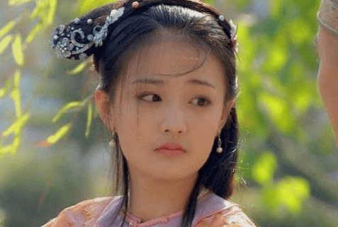 方脸别再削尖骨头动脸了,这5位女星告诉你,方脸才大气耐看且抗老