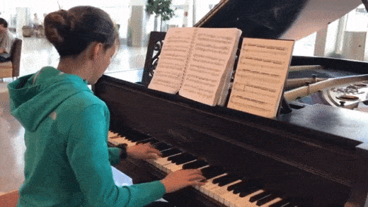 2442d81b221a4d4a95f067ccd6ab3521.gif