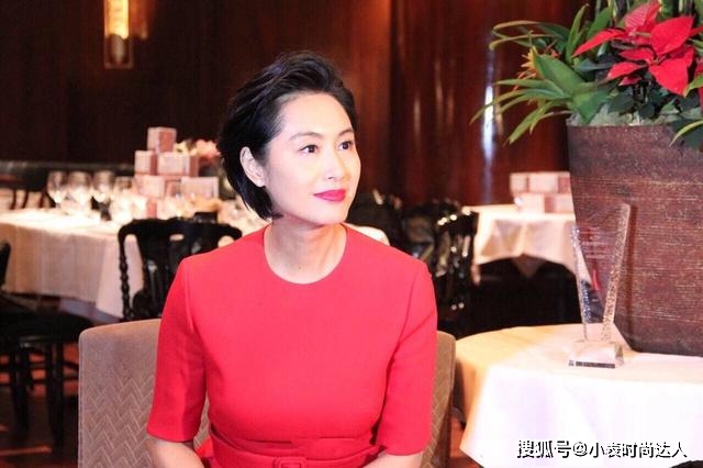 女神有这3个特征的女人，年纪越大越“省钱”，无需过多保养就很女神