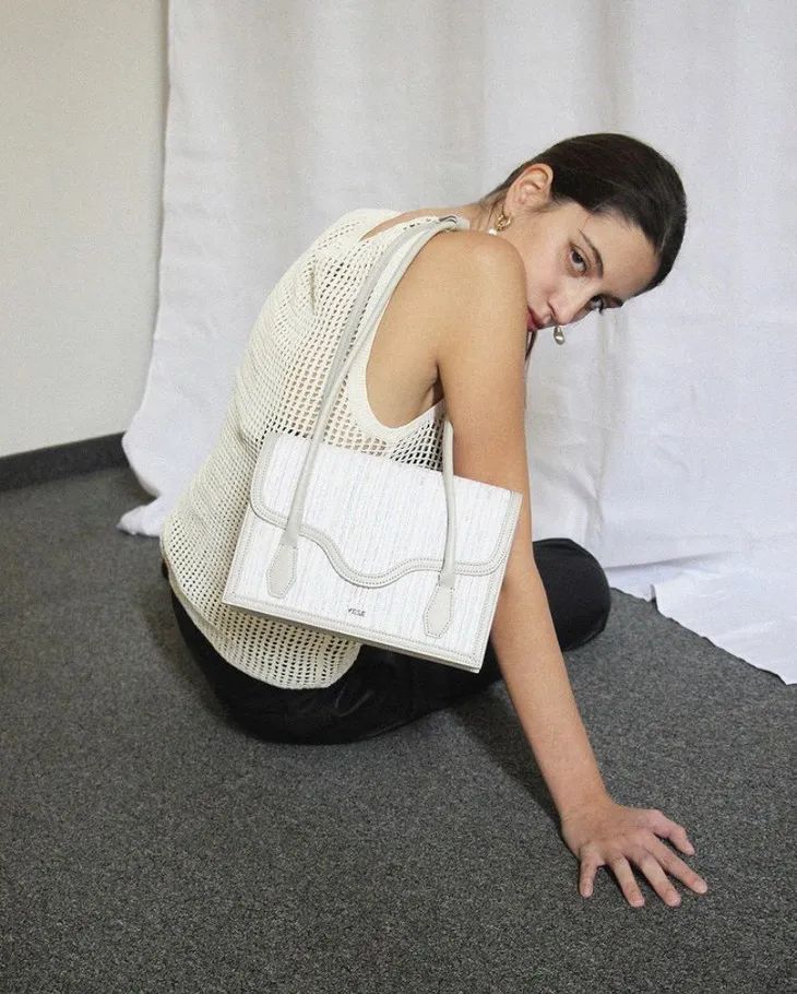 大嫂 下周穿什么 | 大嫂实力演绎，露腿的冬季穿搭都是耍流氓