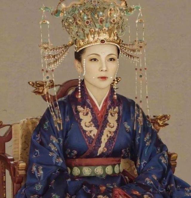 宋仁宗突然要废皇后,大臣们苦苦劝说,皇帝眼圈一红:她竟敢打我_赵祯