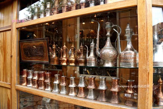 原创欧洲火药桶上的引信曾举办过冬奥会城市被墓碑包围