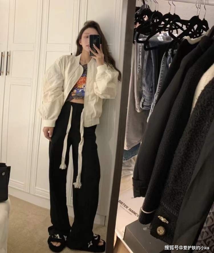 整体 冬天过完了才发现,夹克还是这么穿更好看,时髦帅气还保暖