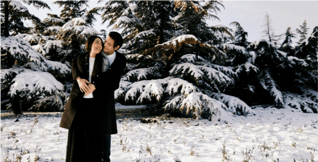 向太 郭碧婷一家罕见亮相!生图下小向太皮肤白到发光,穿羽绒服气质出众