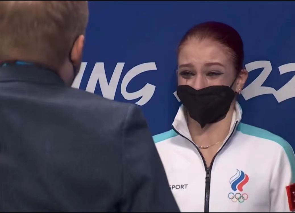 特鲁索娃愤怒痛哭瓦利耶娃被教练质问为啥不拼千金孤单落寞