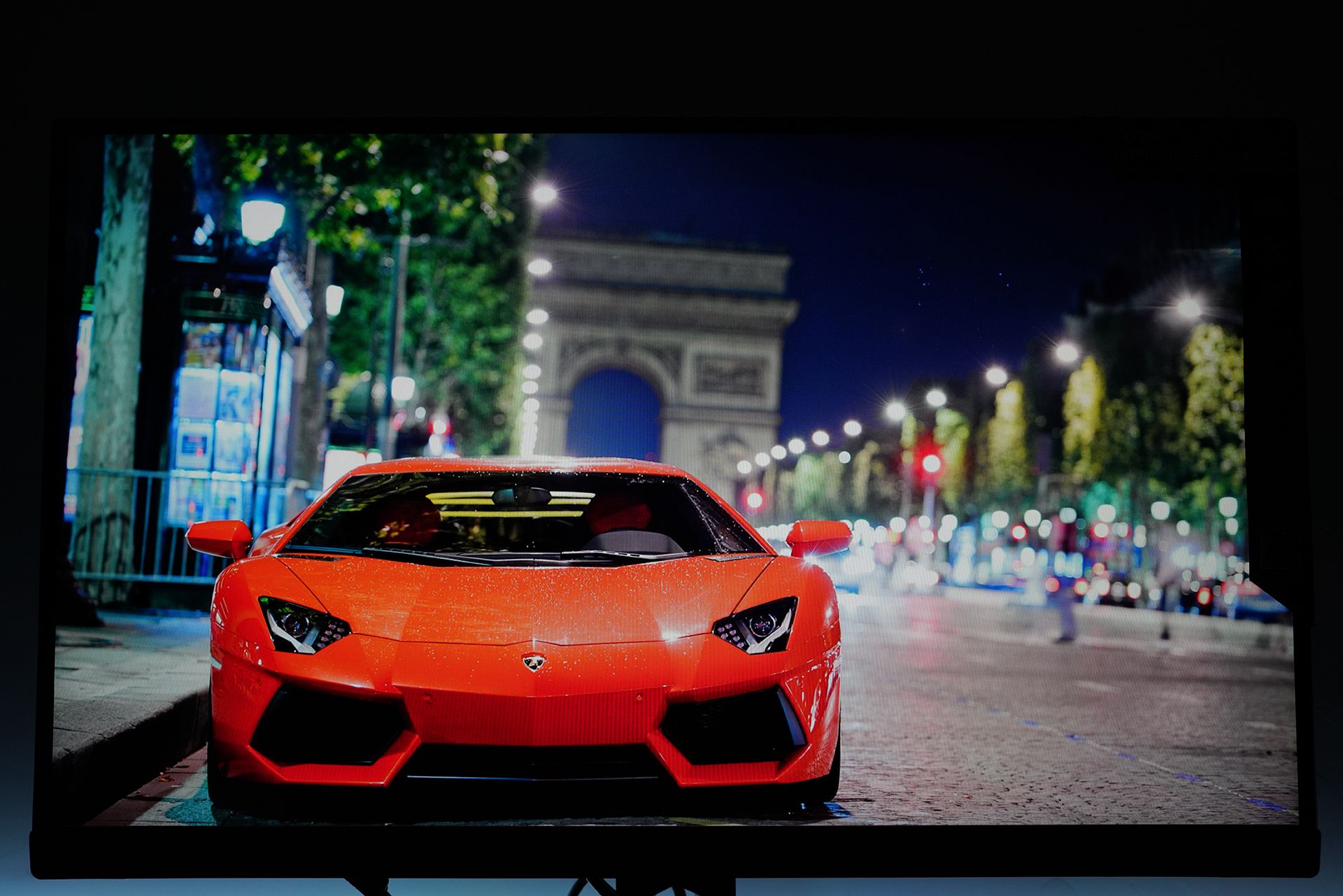 妥妥的游戏外挂 微星MAG274QRF-QD电竞显示器开箱体验