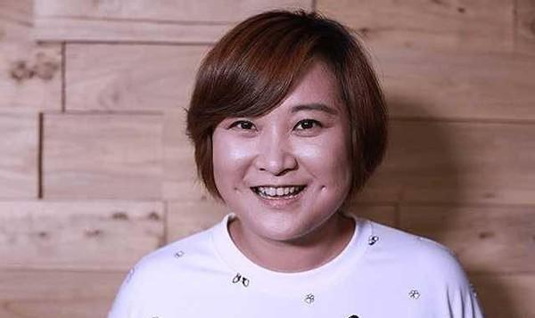 时代70年代韩国选美比赛：大饼脸水桶腰，当时的韩国小姐很有争议