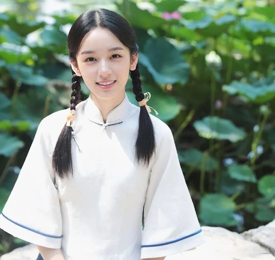 气质出尘 婉约精致 5位90后清冷系女星 各有各的美 古装 扮相 李沁 气质出尘 婉约精致 5位90后清冷系女星 各有各的美 古装 扮相 李沁