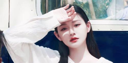 梁小冰五官扁平也很美的女星,我只服这6位!没有浓眉大眼也是大美人