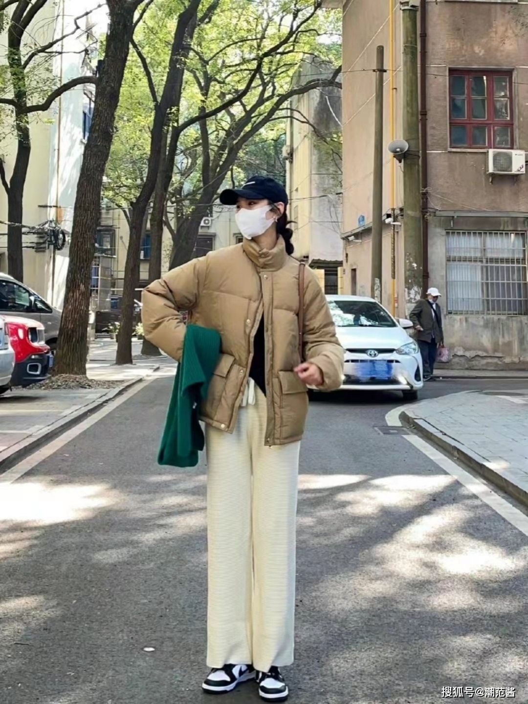 对比 挑战不重样搭配，这个春天也要做精致女孩，尝试高级叠穿搭配