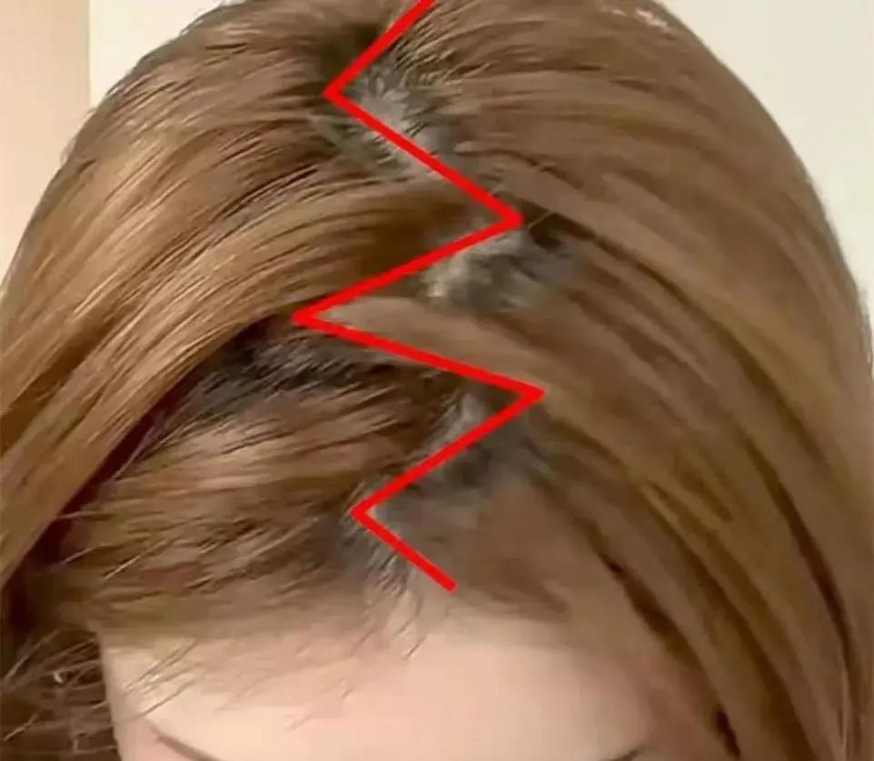 直角鞠婧祎罕见无刘海照曝光！用玻酸注射肩膀？为了美也太狠了
