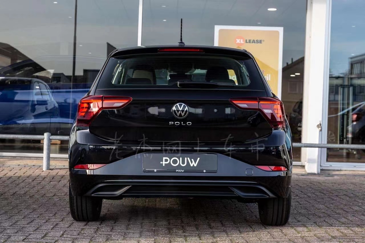 原创新一代polo黑武士亮相宽体车身15t竞争飞度犀利又帅气