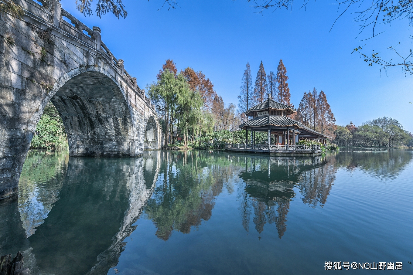 寒冬腊月|反季节的杭州西湖：没有寒冬腊月的萧条，却是春风满面！