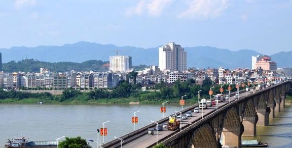 县城人口_四川最走运的县城,人口超88万,如今从铁路死角升级成高铁枢纽