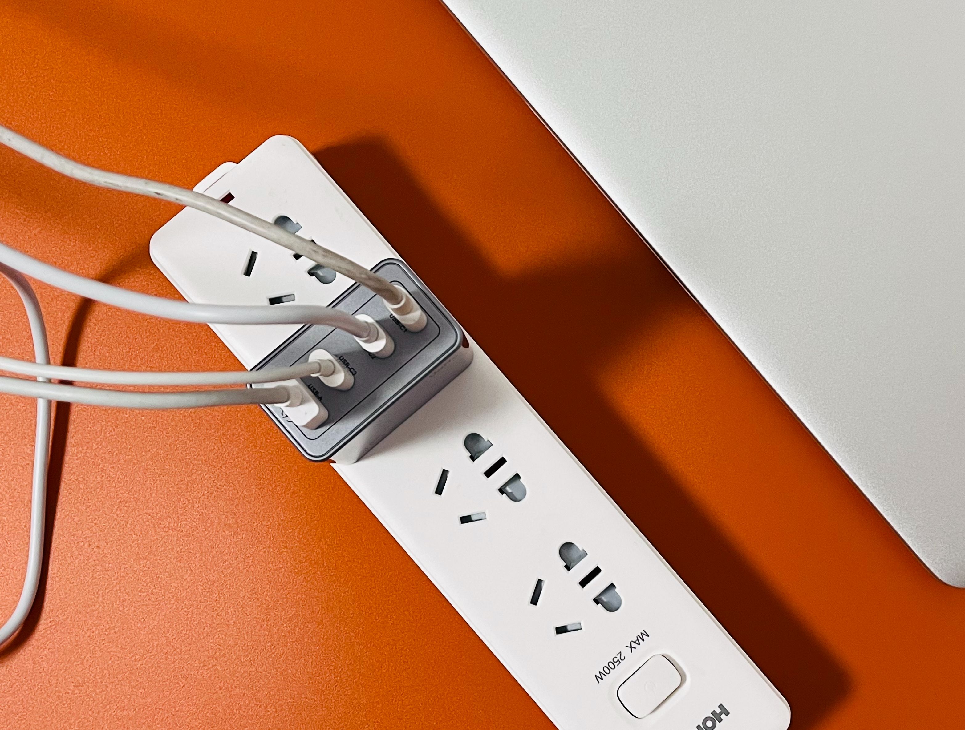 充电协议支持pc/qc/scp/fcp/afc等主流快充协议,就连华为的22.