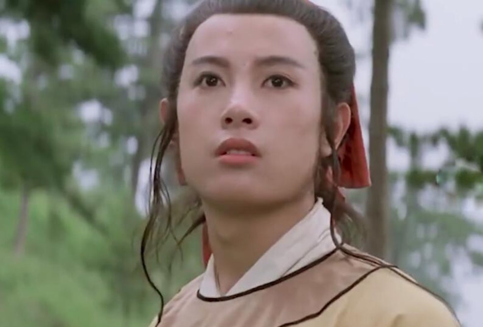 同样是演"俏罗成",有人俊而不娘,有人油腻耍帅,放一起差距大_孙晨曦