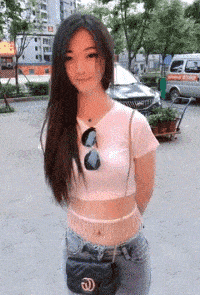 新生|搞笑GIF：想学好美容美发，你需要先练好功夫