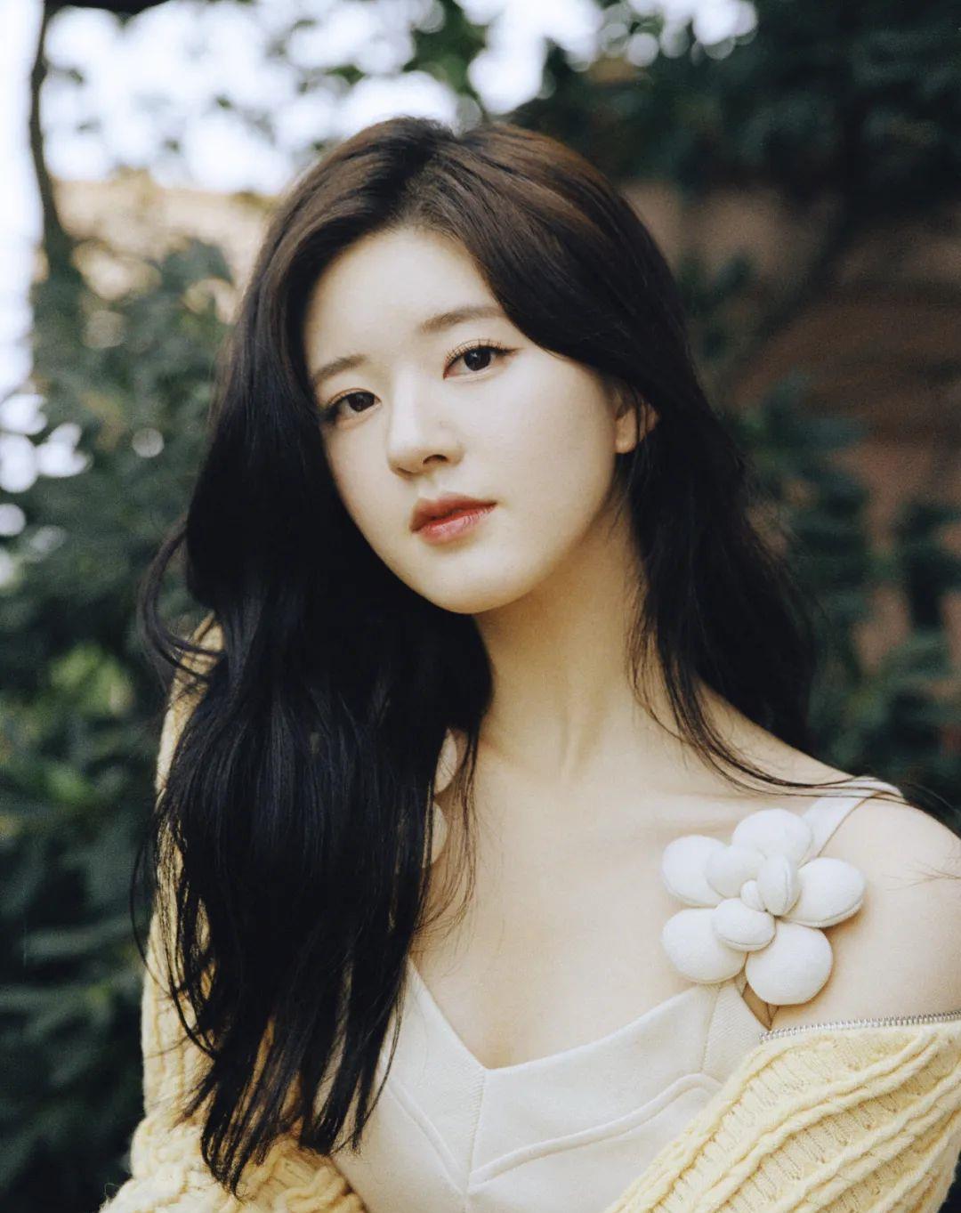 棕色画眉不贴骨，一定很辛苦（宋小宝让我顿悟）