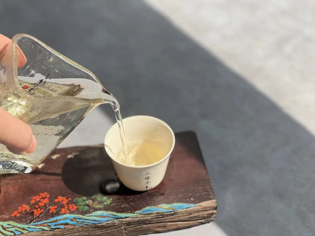 因为|为什么紫砂罐藏了2年的白茶，花香味不凸显，是不是存坏了？