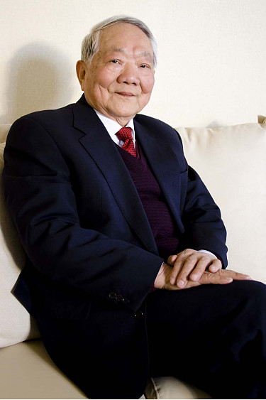 执笔《赵炳临床经验集》,《刘奉五妇科经验》,《关幼波临床经验选》