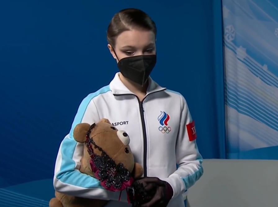 原创特鲁索娃愤怒痛哭瓦利耶娃被教练质问为啥不拼千金孤单落寞