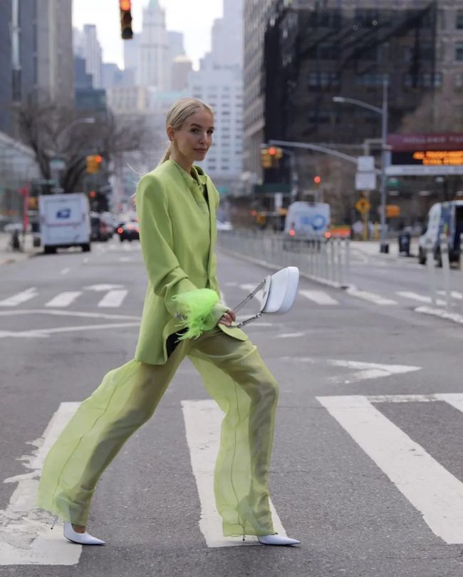 色调 做荆棘花园里的“绿”女郎,一秒心动