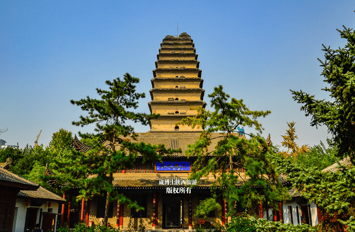 具有1300年历史的西安地标小雁塔,古代关中八景,现为世界遗产_唐长安