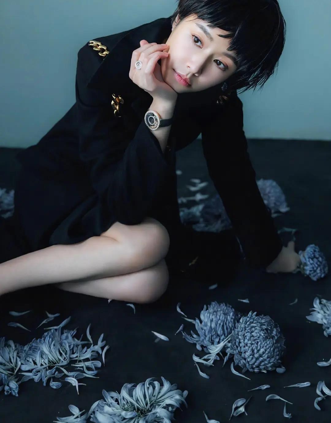 发型明星换发型像换头？林心如剪狗啃刘海变年轻，赵丽颖烫头撞脸景甜