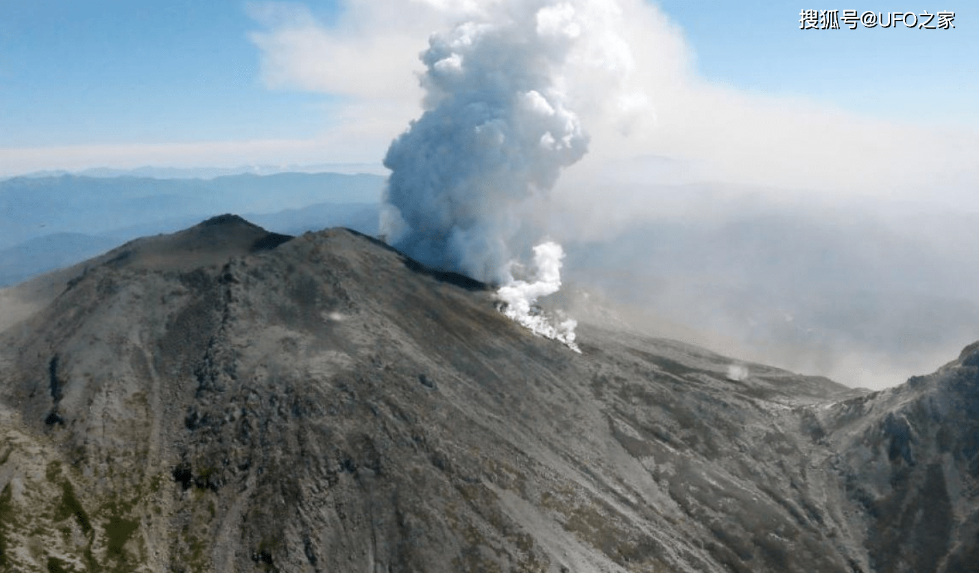 富士山_地震_活动