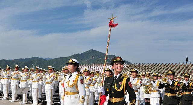 實力圈粉國防大學女子軍樂隊副隊長高遠人美心善氣質佳