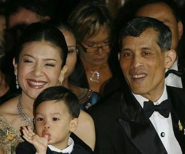 娘家人|70岁泰王直接出手，赦免前王储妃整个家族，西拉米人生迎来拐点